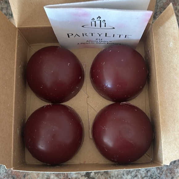 Partylite Antique Brass Aroma Melts Warmer & 10 Aroma Melts Raspberry & Vanilla - Picture 6 of 16